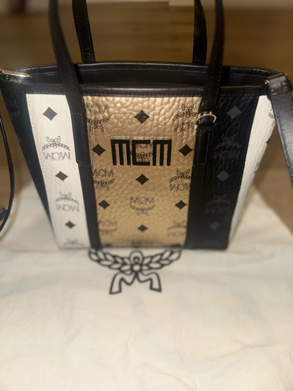 MCM Monochrome Logo Tote Bag - Picture 2 of 12